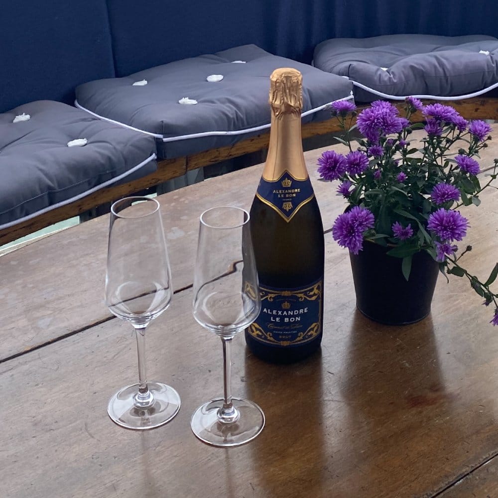 Champagne ombord på Södern II